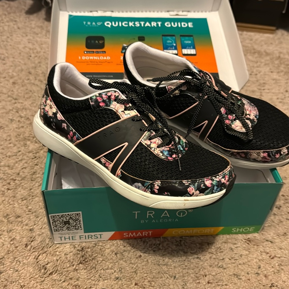 Traq nursing sneakers